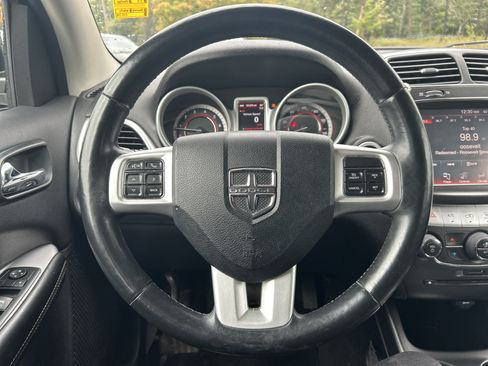 Used 2013 Dodge Journey Crew w/ Driver Convenience Group AWD/4WD image 14