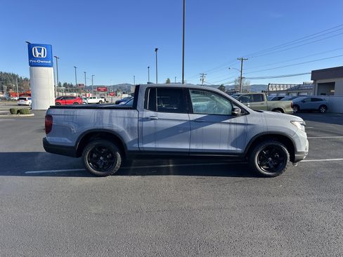 Used 2022 Honda Ridgeline Black Edition image 2