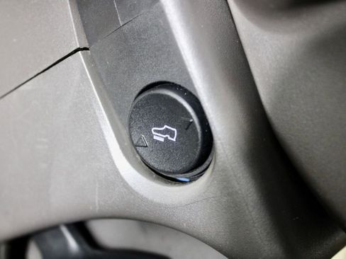 Used 2011 Ford F250 Lariat image 21