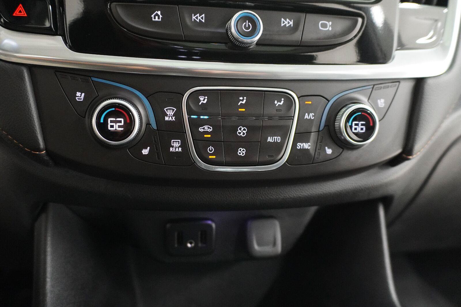 Used 2018 Chevrolet Traverse Premier w/ Driver Confidence II Package FWD image 19