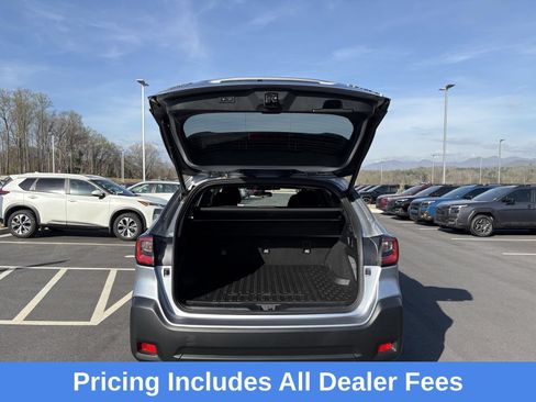 Used 2025 Subaru Outback Premium AWD/4WD image 11