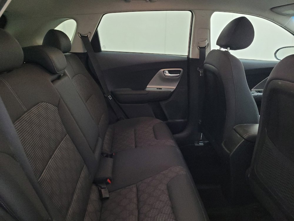 Used 2019 Kia Niro LX FWD image 19