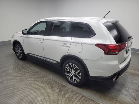 Used 2016 Mitsubishi Outlander SE AWD/4WD image 3