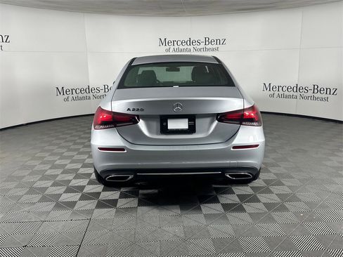 Certified 2022 Mercedes-Benz A 220 image 6