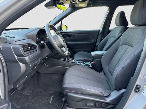 Used 2025 Subaru Forester Premium w/ Convenience Package #2 image 15