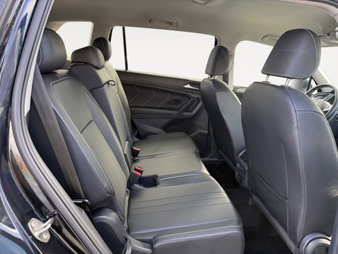 Certified 2023 Volkswagen Tiguan SE image 18