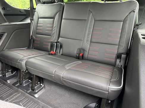 Used 2025 GMC Yukon AT4 Ultimate w/ LPO, Floor Liner Package AWD/4WD image 19