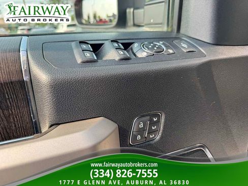 Used 2021 Ford F250 Lariat w/ Lariat Ultimate Package AWD/4WD image 15