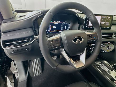 Used 2026 INFINITI QX60 Luxe w/ Family Package image 13