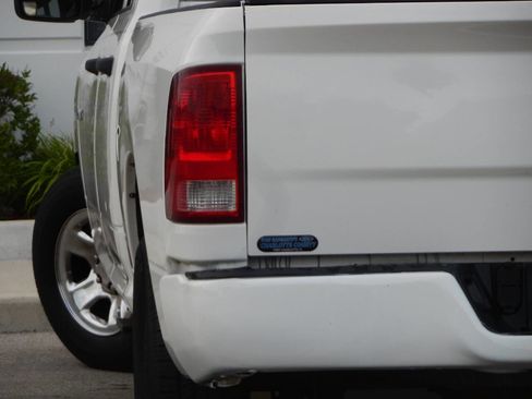 Used 2009 Dodge Ram 1500 Truck ST image 1