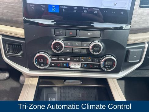 Used 2024 Ford Expedition Limited RWD image 21