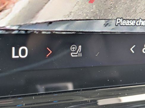 Certified 2025 Ford Expedition Max Active image 28