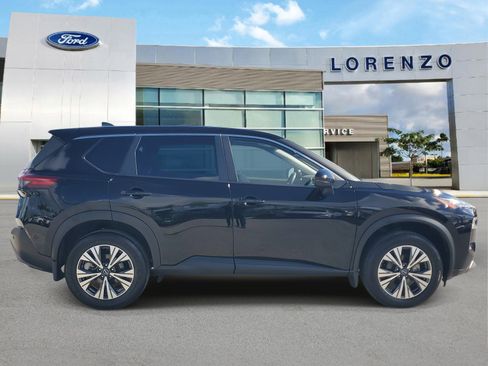 Used 2022 Nissan Rogue SV FWD image 4
