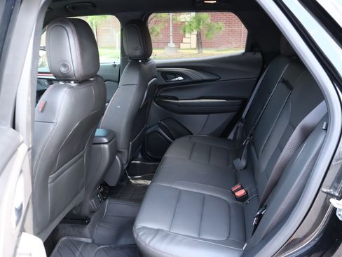 Used 2025 Chevrolet TrailBlazer RS w/ Convenience Package FWD image 23