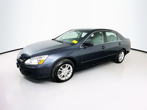 Used 2007 Honda Accord SE image 4