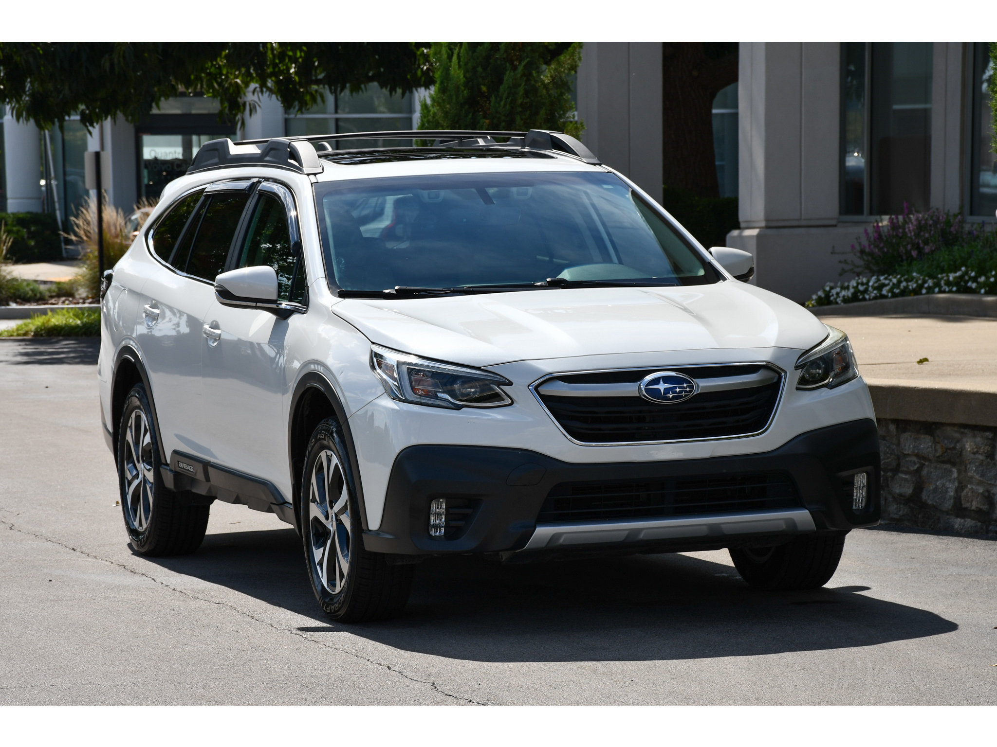 Used 2021 Subaru Outback Limited AWD/4WD image 2