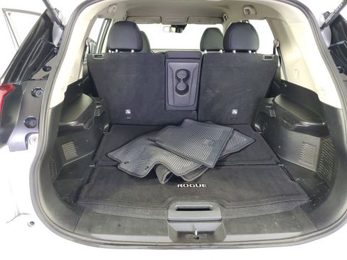 Used 2020 Nissan Rogue S image 30