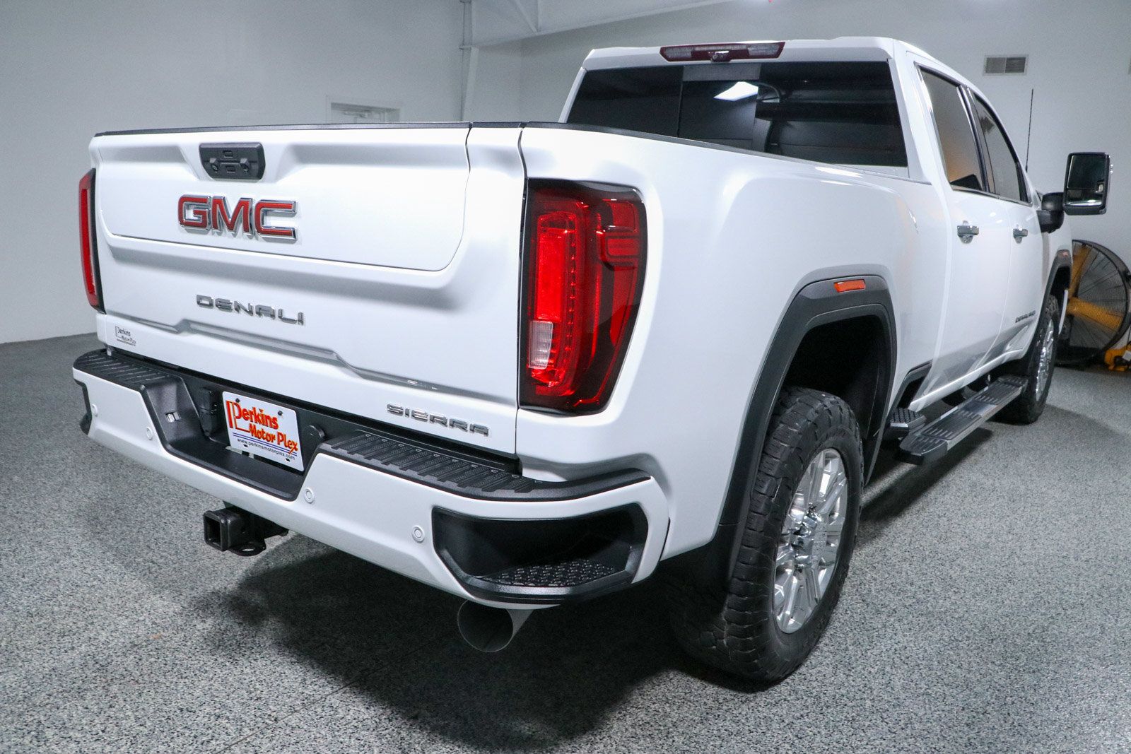 Used 2021 GMC Sierra 2500 Denali w/ Denali Ultimate Package AWD/4WD image 7