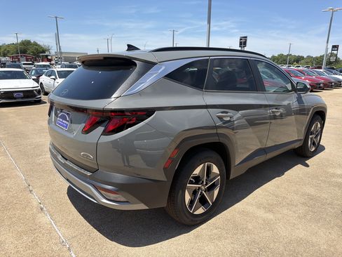 New 2026 Hyundai Tucson SEL FWD image 3