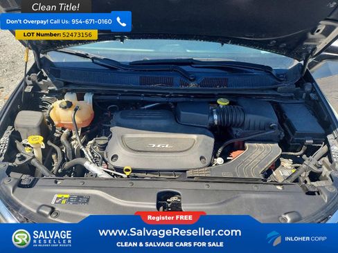 Used 2017 Chrysler Pacifica Touring w/ Tire & Wheel Group FWD image 16