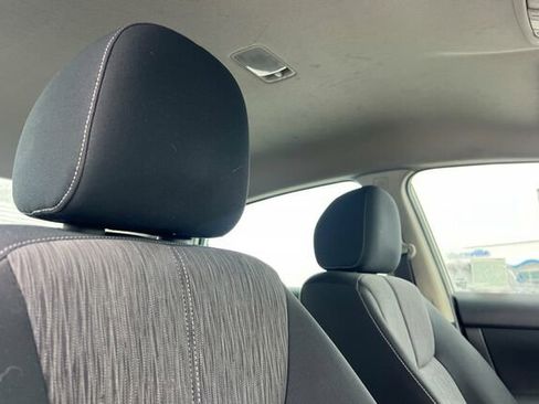 Used 2015 Nissan Sentra SV image 16