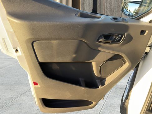 Used 2023 Ford Transit 350 XLT image 62