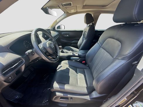 Used 2024 Honda HR-V EX-L image 18