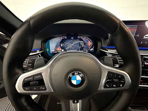 Used 2023 BMW 540i xDrive w/ M Sport Package AWD/4WD image 13