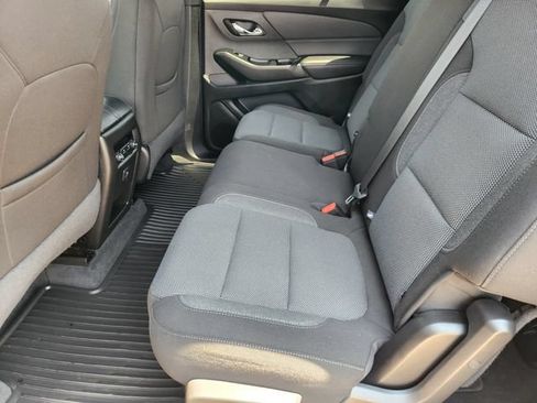 Used 2023 Chevrolet Traverse LT FWD image 30