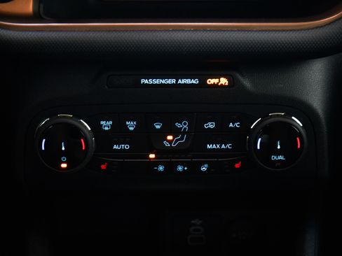 Used 2024 Ford Bronco Sport Outer Banks w/ Tech Package image 18