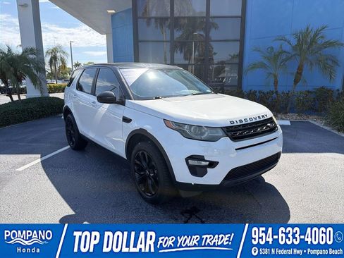 Used 2016 Land Rover Discovery Sport HSE AWD/4WD image 2
