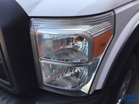 Used 2015 Ford F250 XL w/ Snow Plow Prep Package image 23