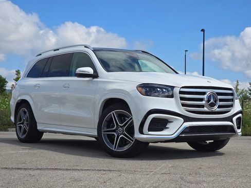 Certified 2026 Mercedes-Benz GLS 450 4MATIC image 2