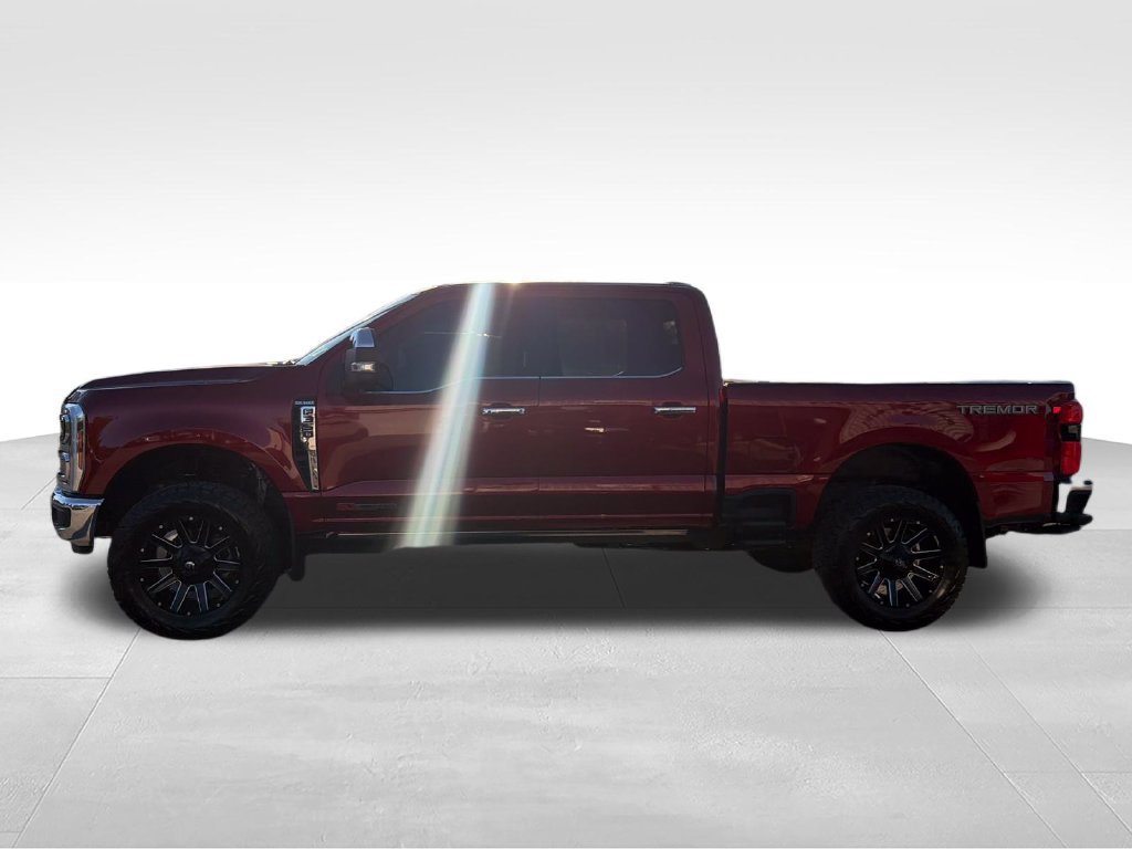 Used 2026 Ford F350 King Ranch w/ Tremor Off-Road Package AWD/4WD image 2