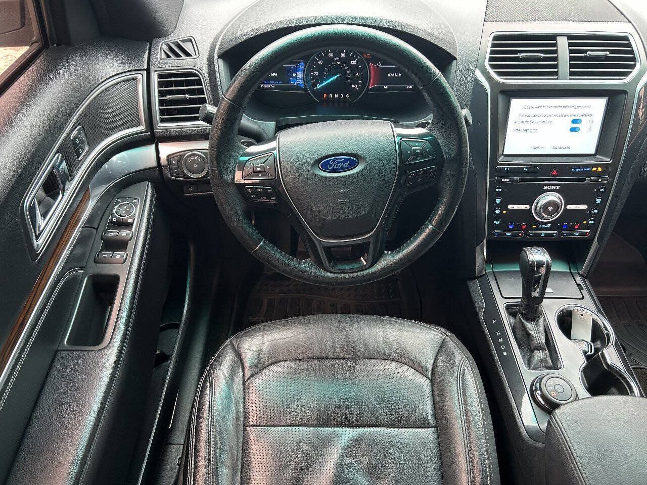 Used 2017 Ford Explorer Limited AWD/4WD image 14