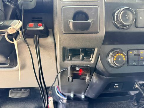 Used 2019 Ford F550 2WD Regular Cab Super Duty image 17