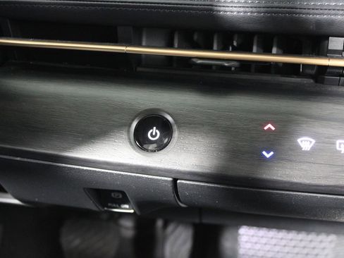 Used 2024 Nissan Ariya FWD image 10