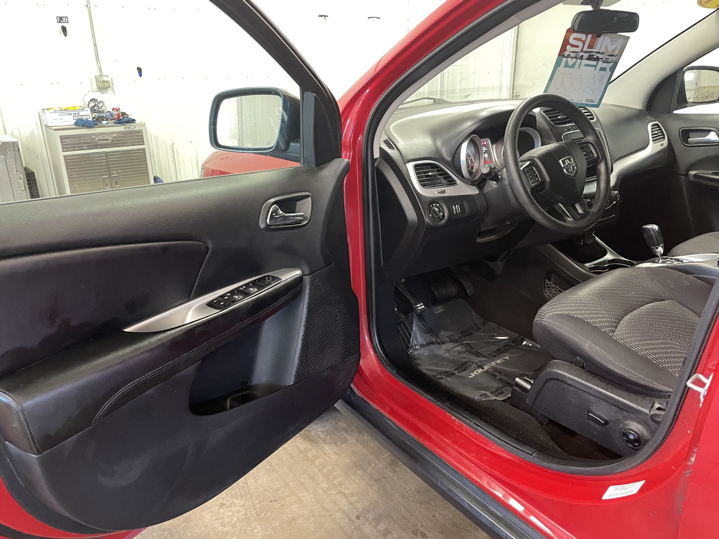 Used 2014 Dodge Journey SXT w/ Comfort/Convenience Group AWD/4WD image 9