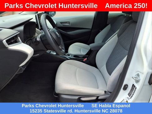 Used 2021 Toyota Corolla LE FWD image 15
