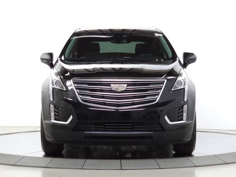 Used 2019 Cadillac XT5 Luxury AWD/4WD image 2
