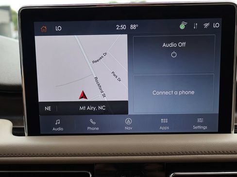 Used 2023 Lincoln Aviator Reserve w/ Equipment Group 201A AWD/4WD image 11