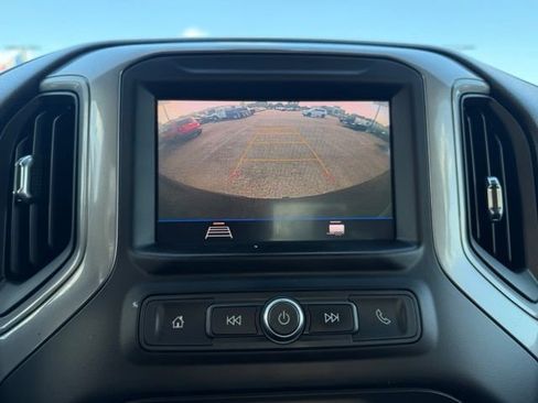 Used 2021 Chevrolet Silverado 1500 Custom Trail Boss AWD/4WD image 26