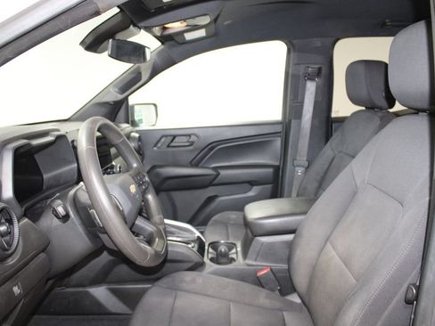 Used 2023 Chevrolet Colorado W/T w/ WT Convenience Package II AWD/4WD image 21