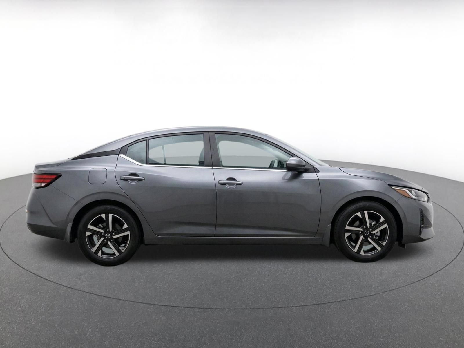 Used 2025 Nissan Sentra SV FWD image 12