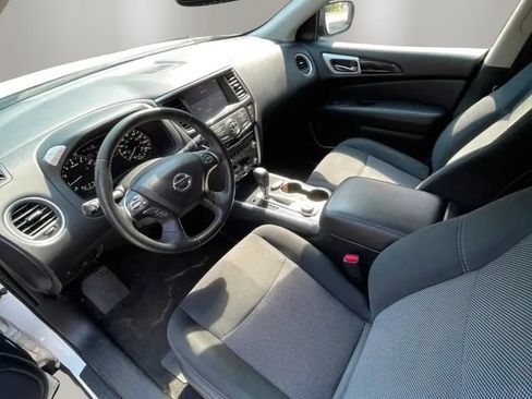 Used 2018 Nissan Pathfinder SV AWD/4WD image 13