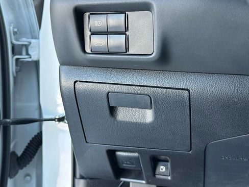 Used 2021 Toyota Highlander XLE image 45