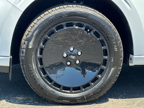 New 2025 Ford Maverick Lobo AWD/4WD image 23