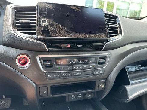 Used 2025 Honda Ridgeline TrailSport image 22