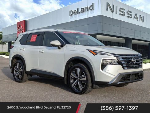 Certified 2025 Nissan Rogue SL image 1