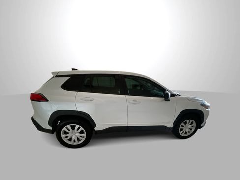Used 2024 Toyota Corolla Cross L AWD/4WD image 9